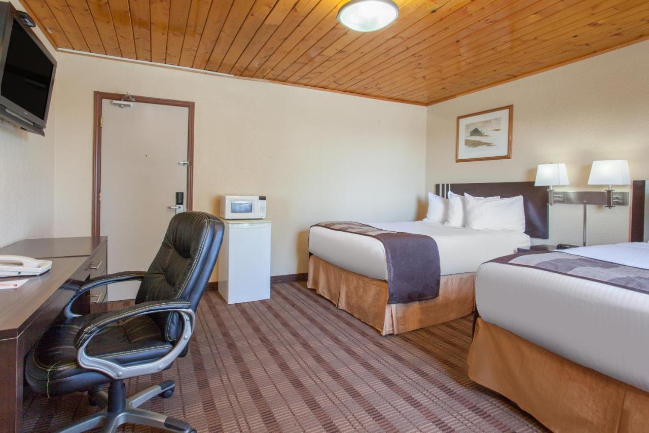 Econolodge Inn&Suites Medicine Hat Esterno foto