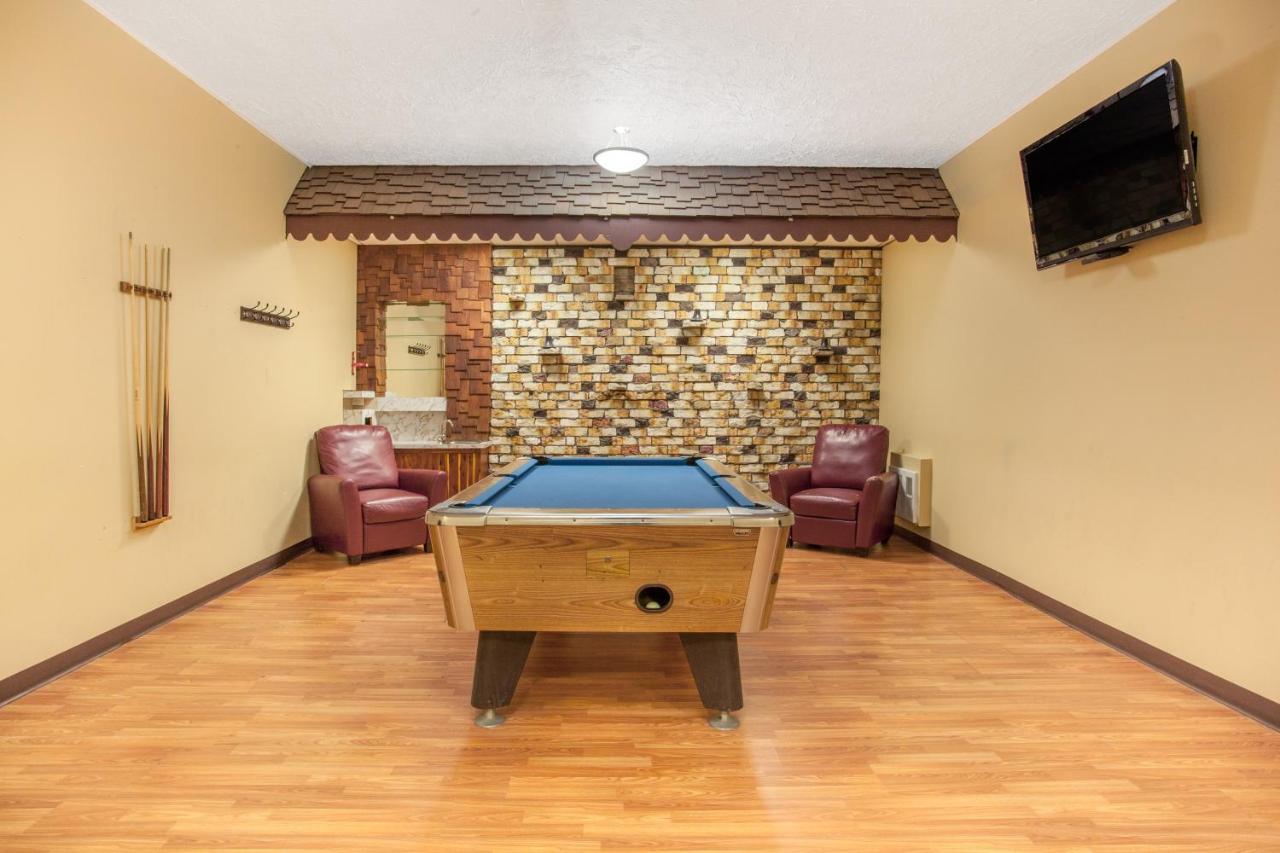 Econolodge Inn&Suites Medicine Hat Esterno foto