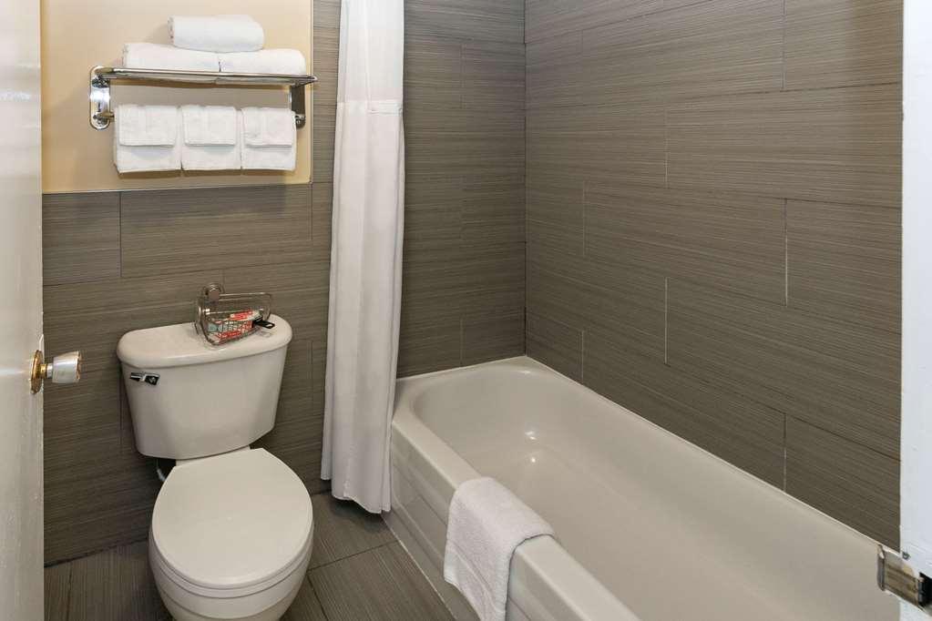 Econolodge Inn&Suites Medicine Hat Esterno foto